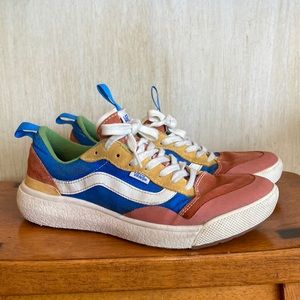 Vans UltraRange shoes, Men’s 8/Women’s 9.5, Good condition